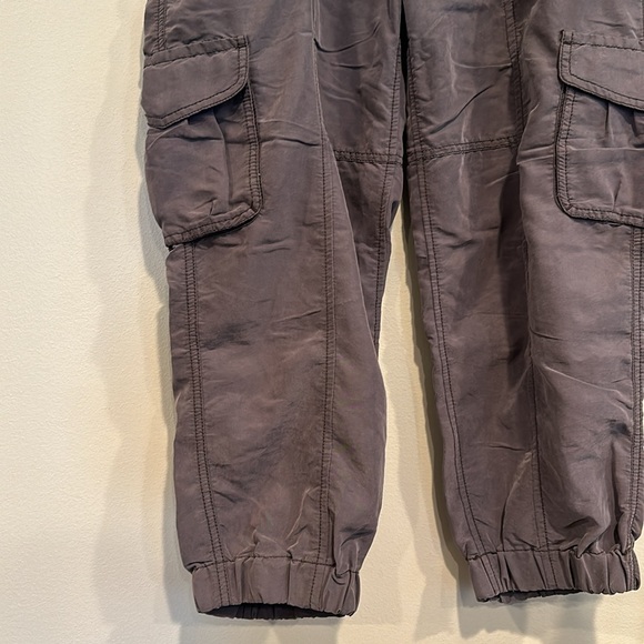 Ann Taylor Loft Gray cargo joggers size 12 - Picture 2 of 9